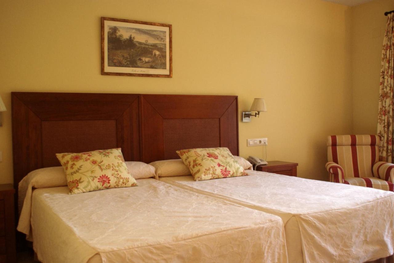 Standard Twin Room,1121562465:JPEG